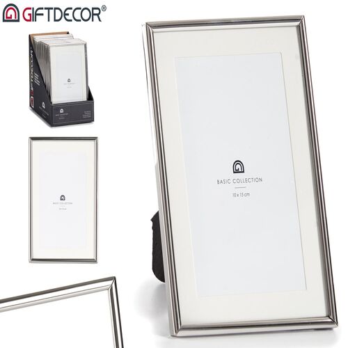 Κορνίζα επάργυρη με διαστάσεις 10x15cm